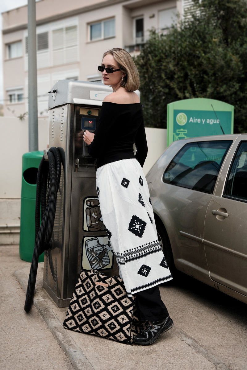 Luna Moon El Raval - Skirt Skirt Ivory - Black