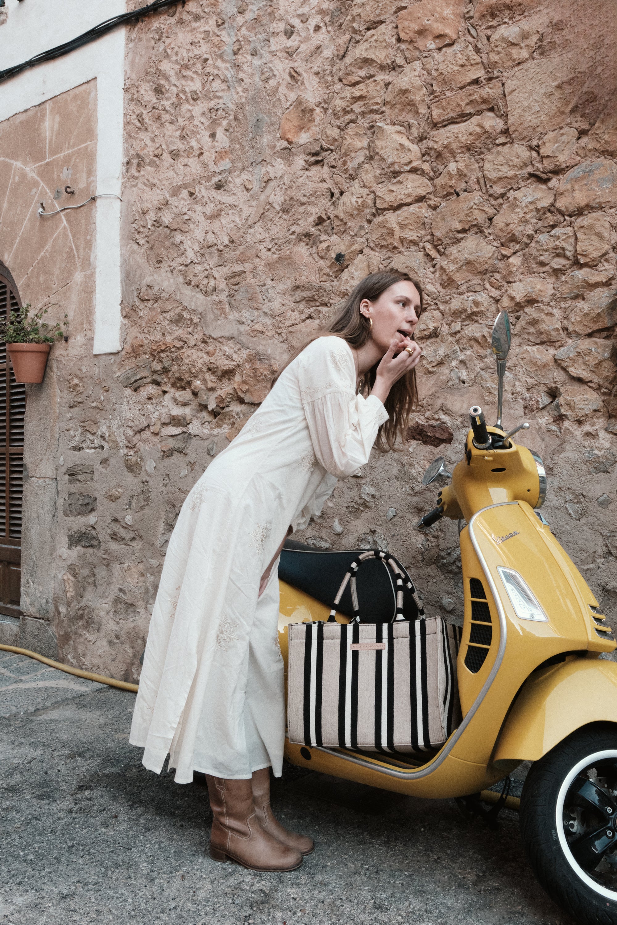 Luna Moon La Boca - Maxi Dress Dress Ivory