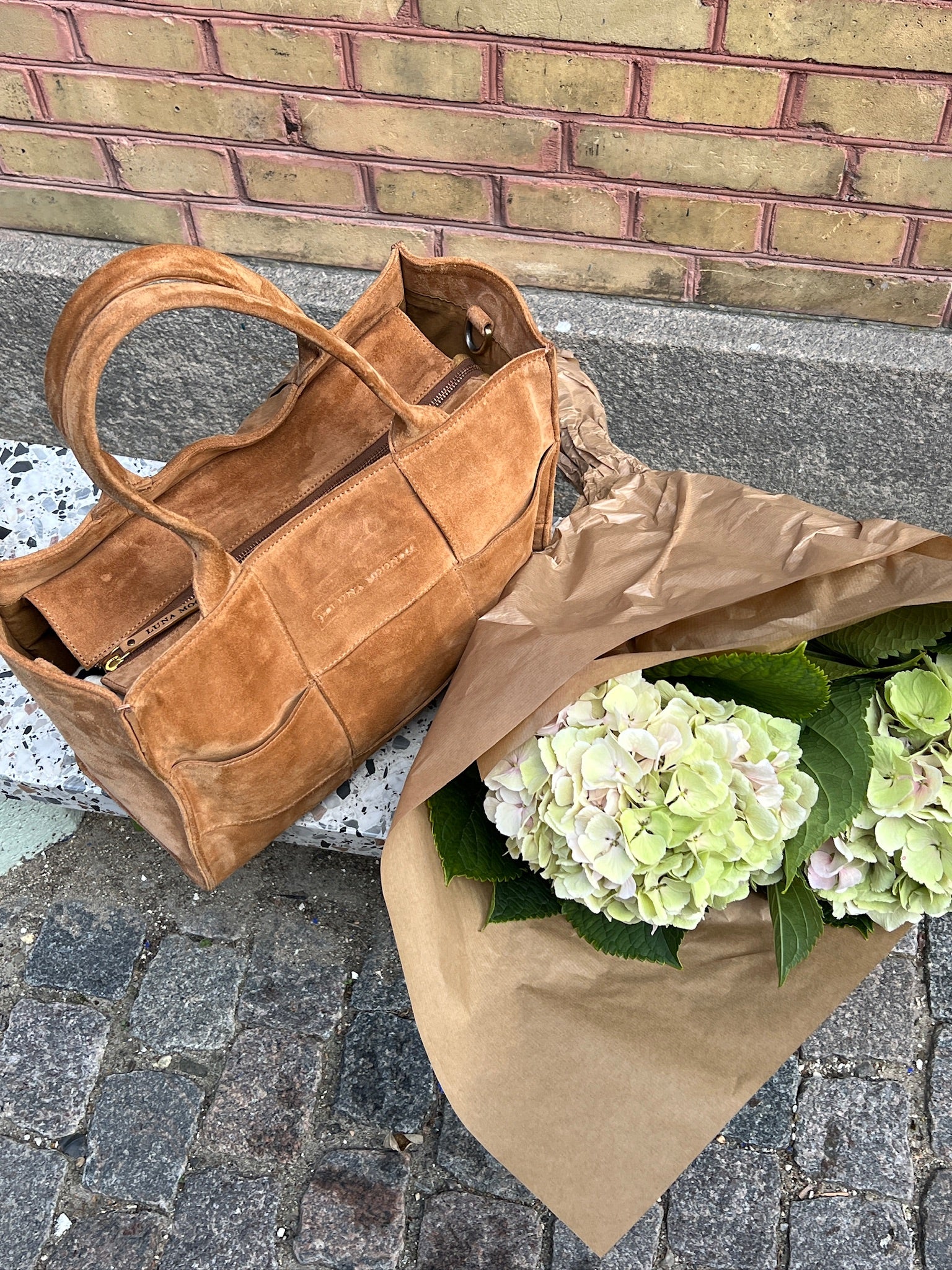 TRAUM.linokekena□new.335-originalリネンtote Mid Tote - Cervino Vista - Camel